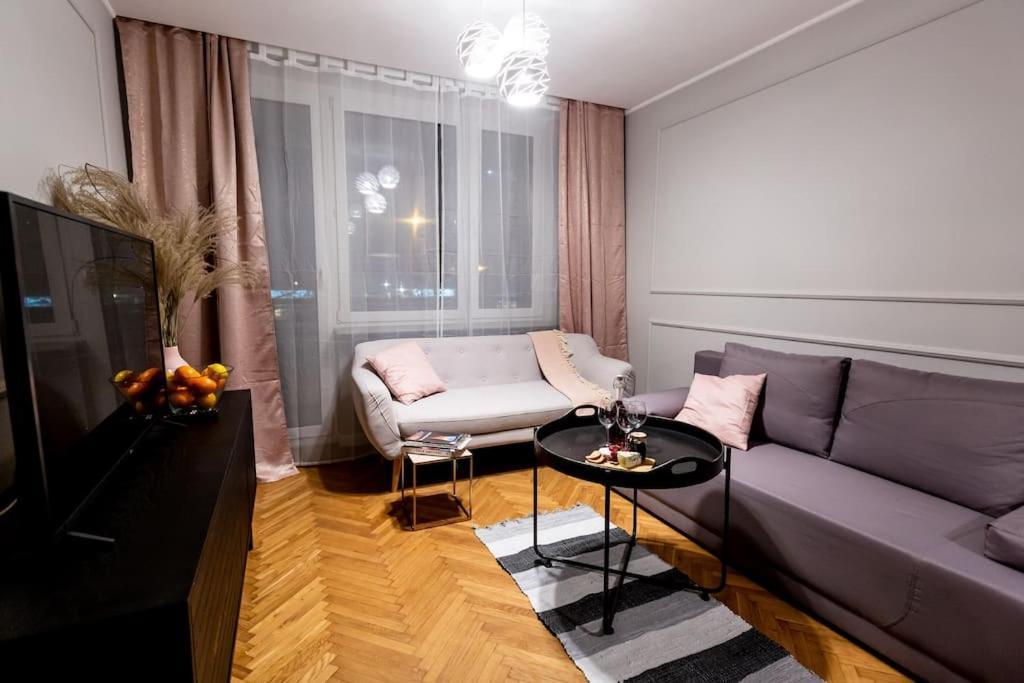 Appartamento Elegant, Comfortable In The Heart Of Warsaw! Esterno foto