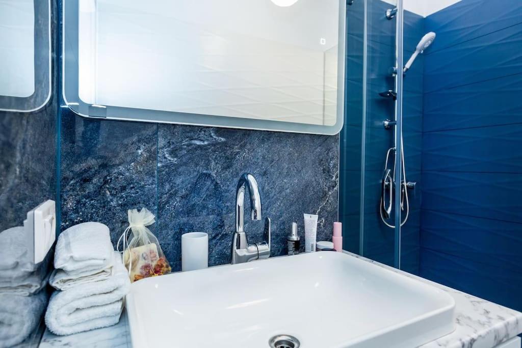 Appartamento Elegant, Comfortable In The Heart Of Warsaw! Esterno foto