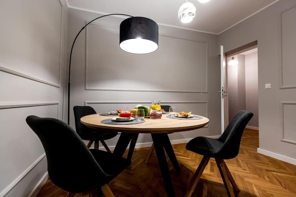 Appartamento Elegant, Comfortable In The Heart Of Warsaw! Esterno foto