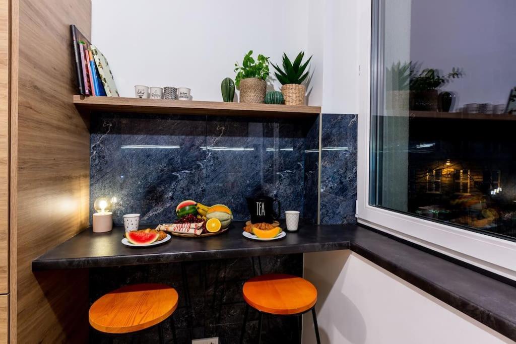 Appartamento Elegant, Comfortable In The Heart Of Warsaw! Esterno foto