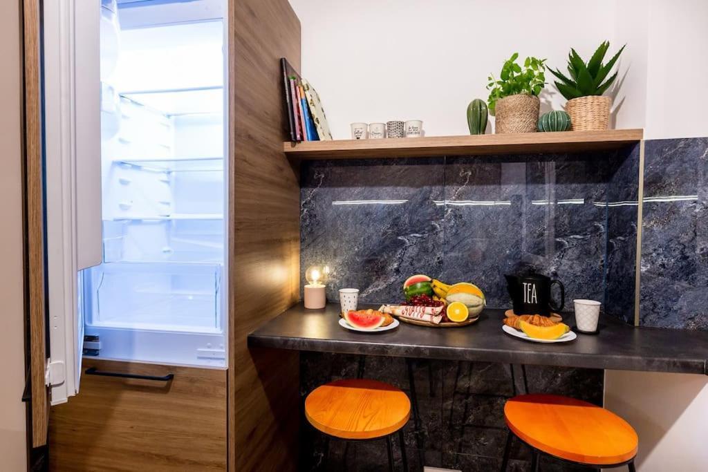 Appartamento Elegant, Comfortable In The Heart Of Warsaw! Esterno foto