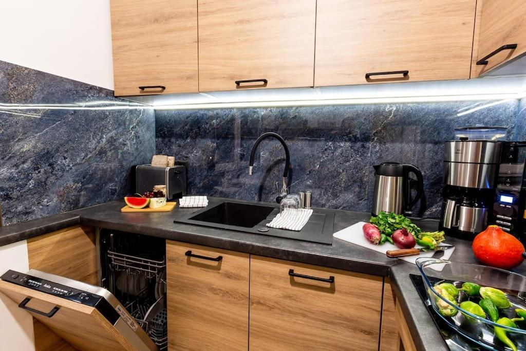 Appartamento Elegant, Comfortable In The Heart Of Warsaw! Esterno foto